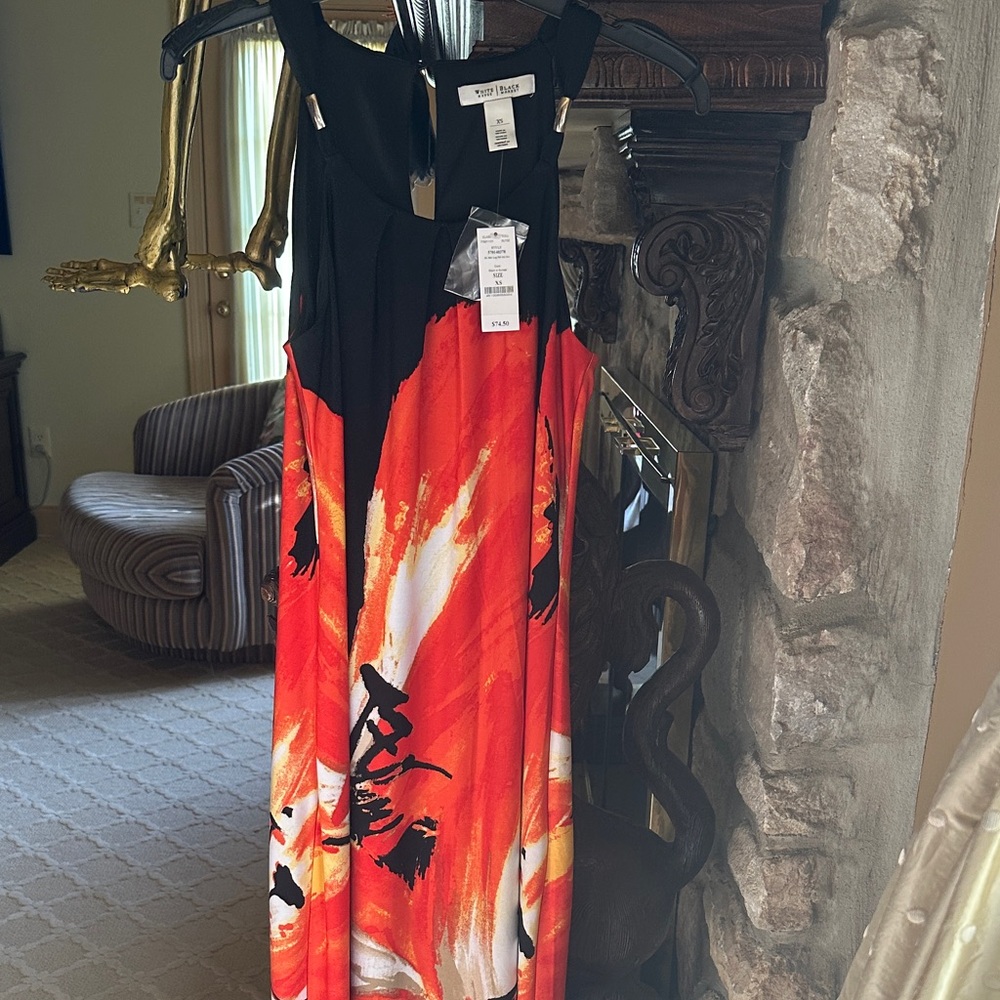 White House Black Market Black and Red Maxi Dress brand new xs